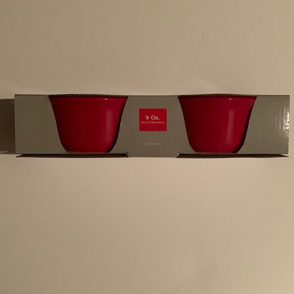 Cuisinart Ceramic Bakeware 9 Oz Red Ramekins Set of 2 Stoneware - Picture 2 of 3